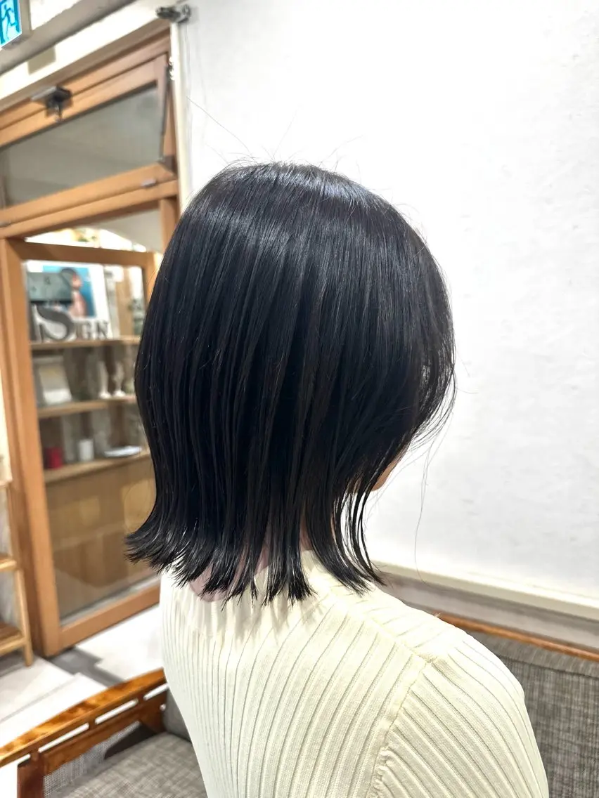 ミディアム カラー カット ヘアカラー 岡本 葵のヘアスタイル