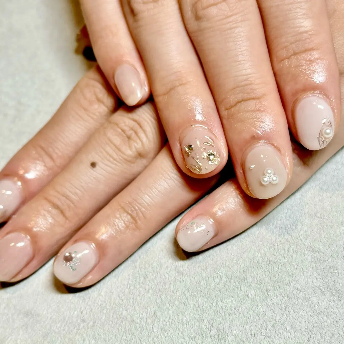 ネイル ブライダルネイル nail salon swaddle 🪽のネイルデザイン
