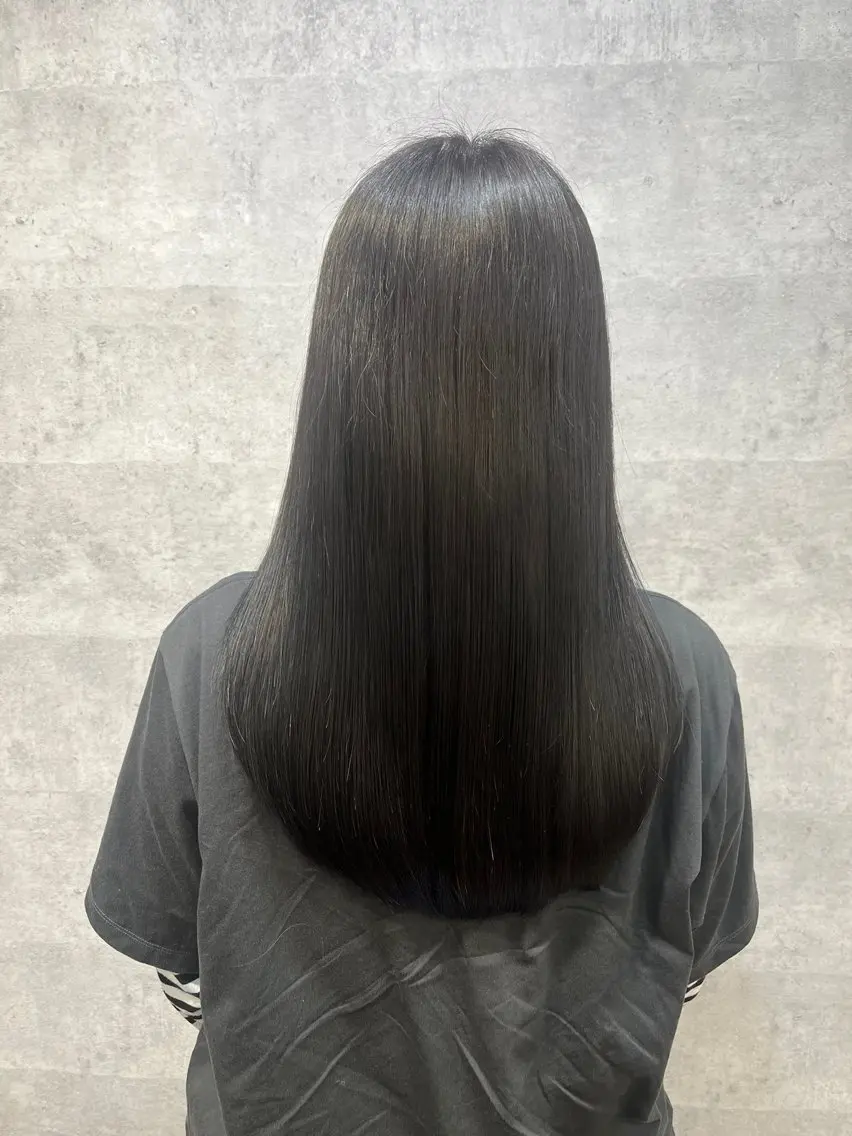 ロング カラー 紫音 cutwells郡山のヘアスタイル