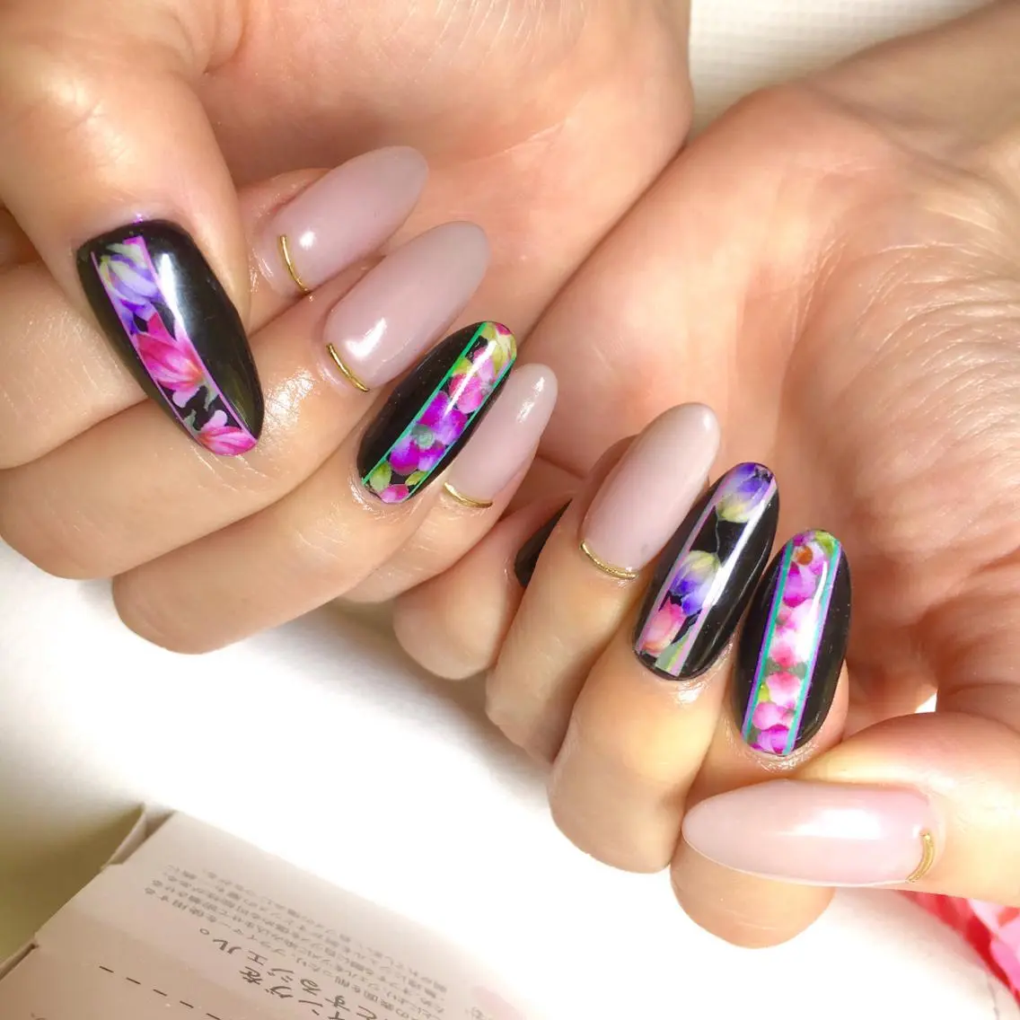 ネイル フットネイル ジェルネイル ミラーネイル パラジェル バレンタイン clover nailのネイルデザイン
