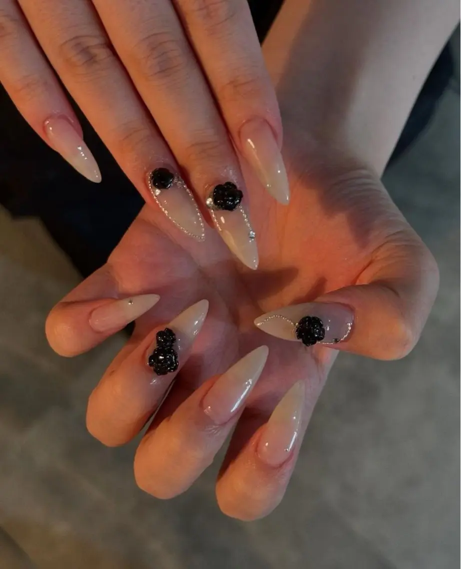 ネイル ハンドネイル HAPPI NAIL CALINのネイルデザイン