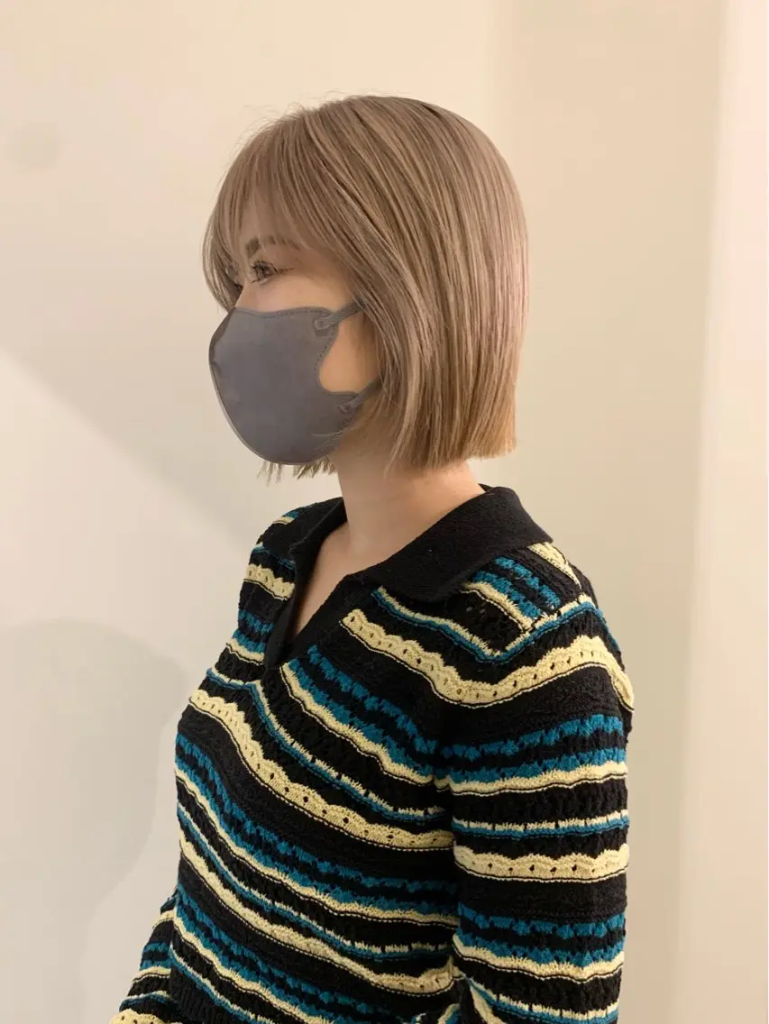 ミディアム カラー ベージュカラー 黒髪 ブリーチ ハイトーンカラー ミルクティーベージュ 落合希 Olivebeigeのヘアスタイル