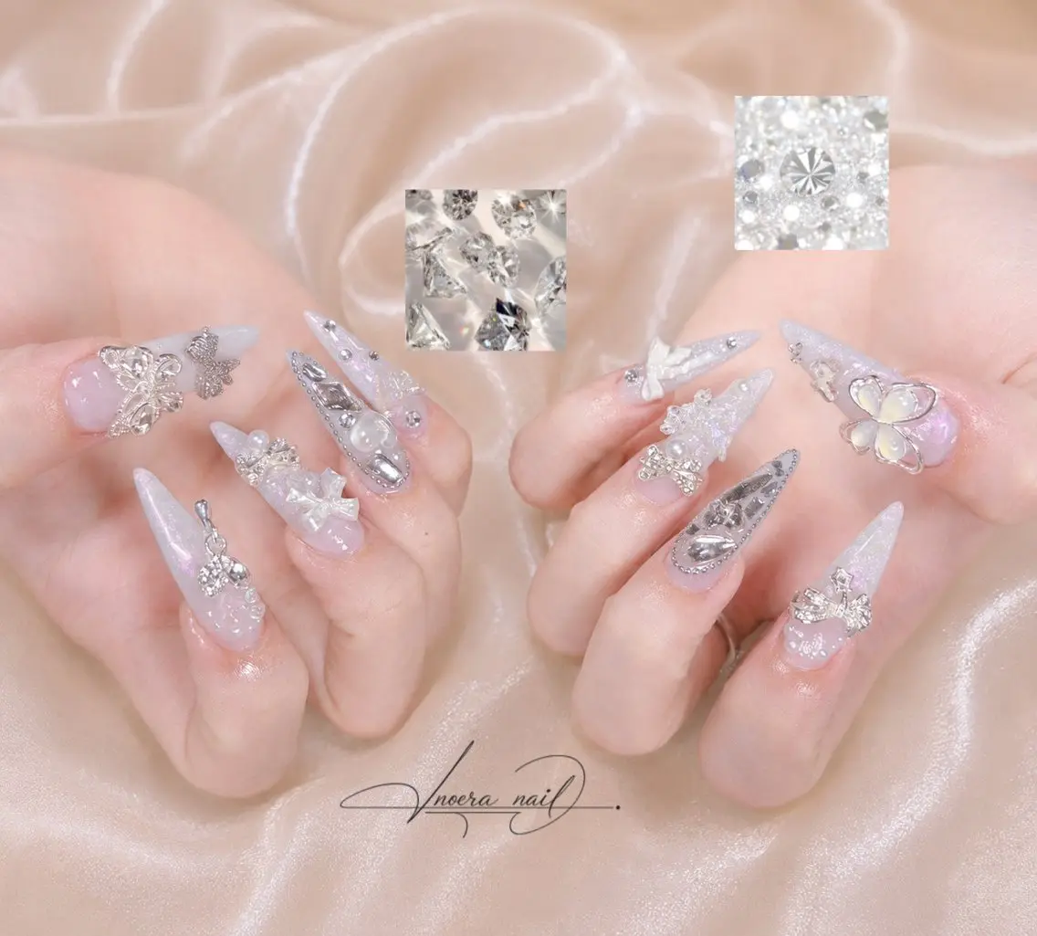 ネイル Yuii 🌟 Noera Nailのネイルデザイン