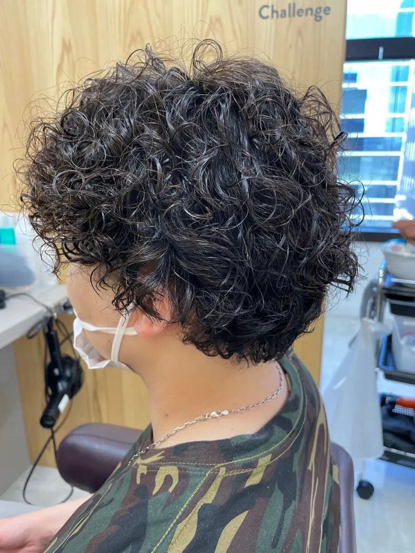 パーマ メンズ くるくるパーマ aikoのヘアスタイル