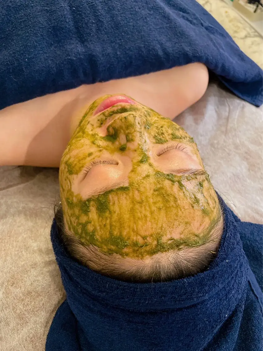 つるんとした肌へ✨痛くない、ダウンタイムなし REVI(ルヴィ)ハーブピーリング🌿の写真