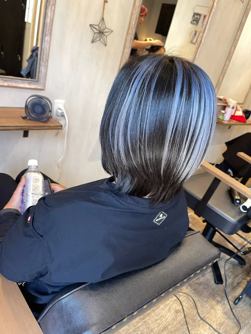 ミディアム カット ヘアカラー トリートメント marou 新柏のヘアスタイル