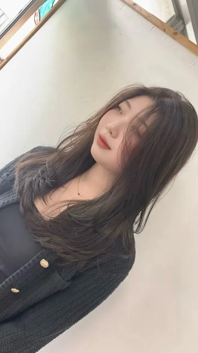 セミロング レイヤーカット カット ヘアカラー 【nook’】 maiのヘアスタイル