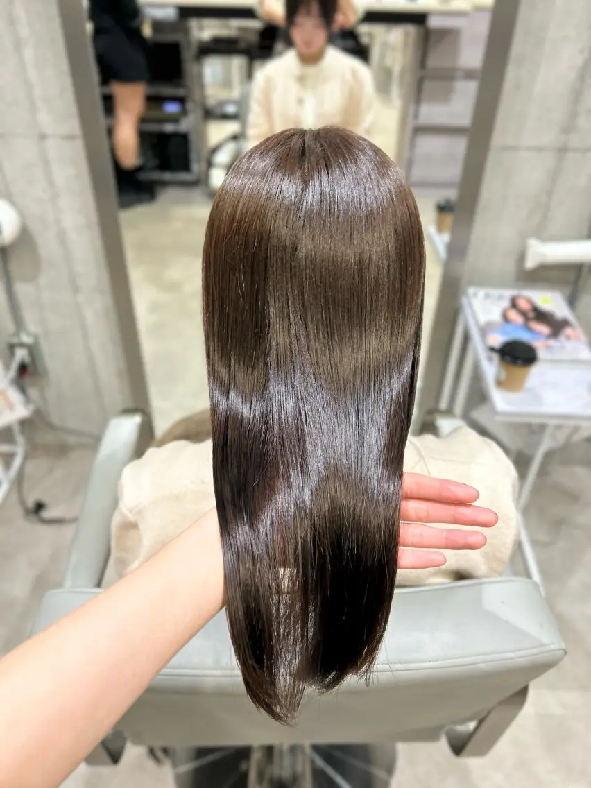 初めての方!!【学割U24】カット+透明感カラー+トリートメントの写真