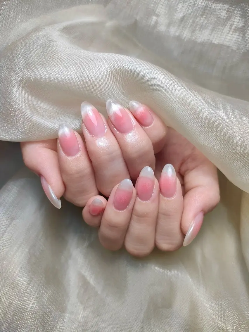 ネイル チークネイル フレンチネイル マグネットネイル マグネットフレンチ ハンドネイル ハンドケア L. Nailのネイルデザイン