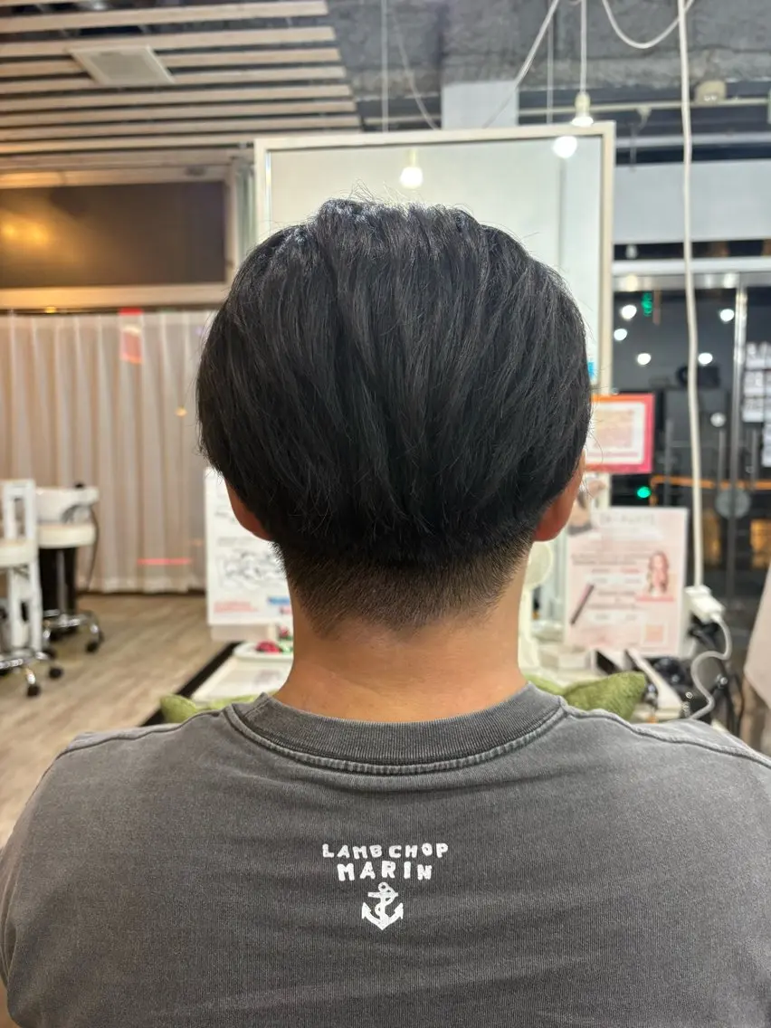 メンズ 透明感艶カラー SALTOすずのヘアスタイル