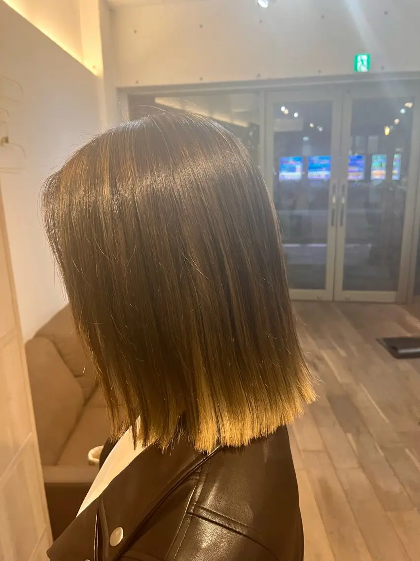 ミディアム ボブ カット 臺 佳連のヘアスタイル
