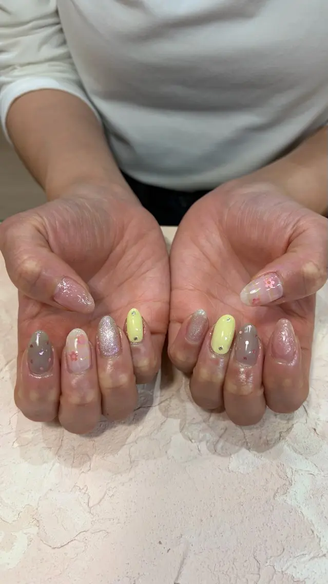 ネイル カジュアル ニュアンスネイル May 昭和町/阿倍野のネイルデザイン