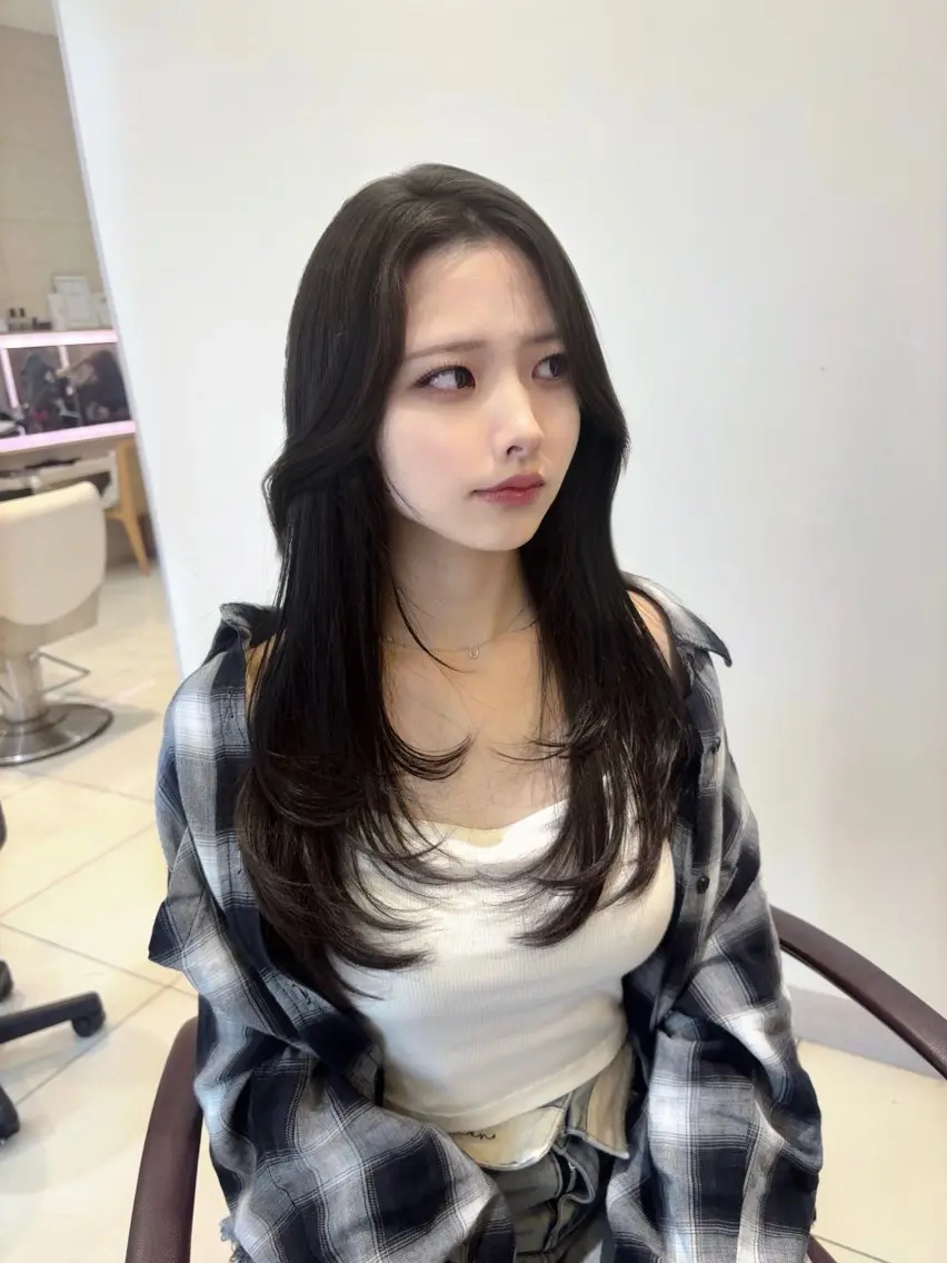 ロング カット ヘアカラー トリートメント 韓国風レイヤー/ 銀座🤍Fukaのヘアスタイル
