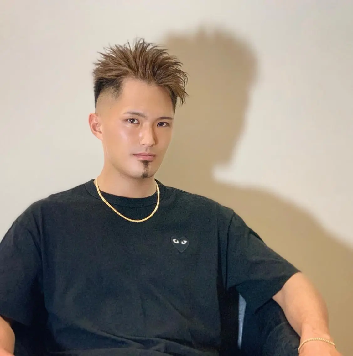 カラー メンズ フェードカット スキンフェード カット ヘアカラー トリートメント メンズ専門 井藤 雅也のヘアスタイル