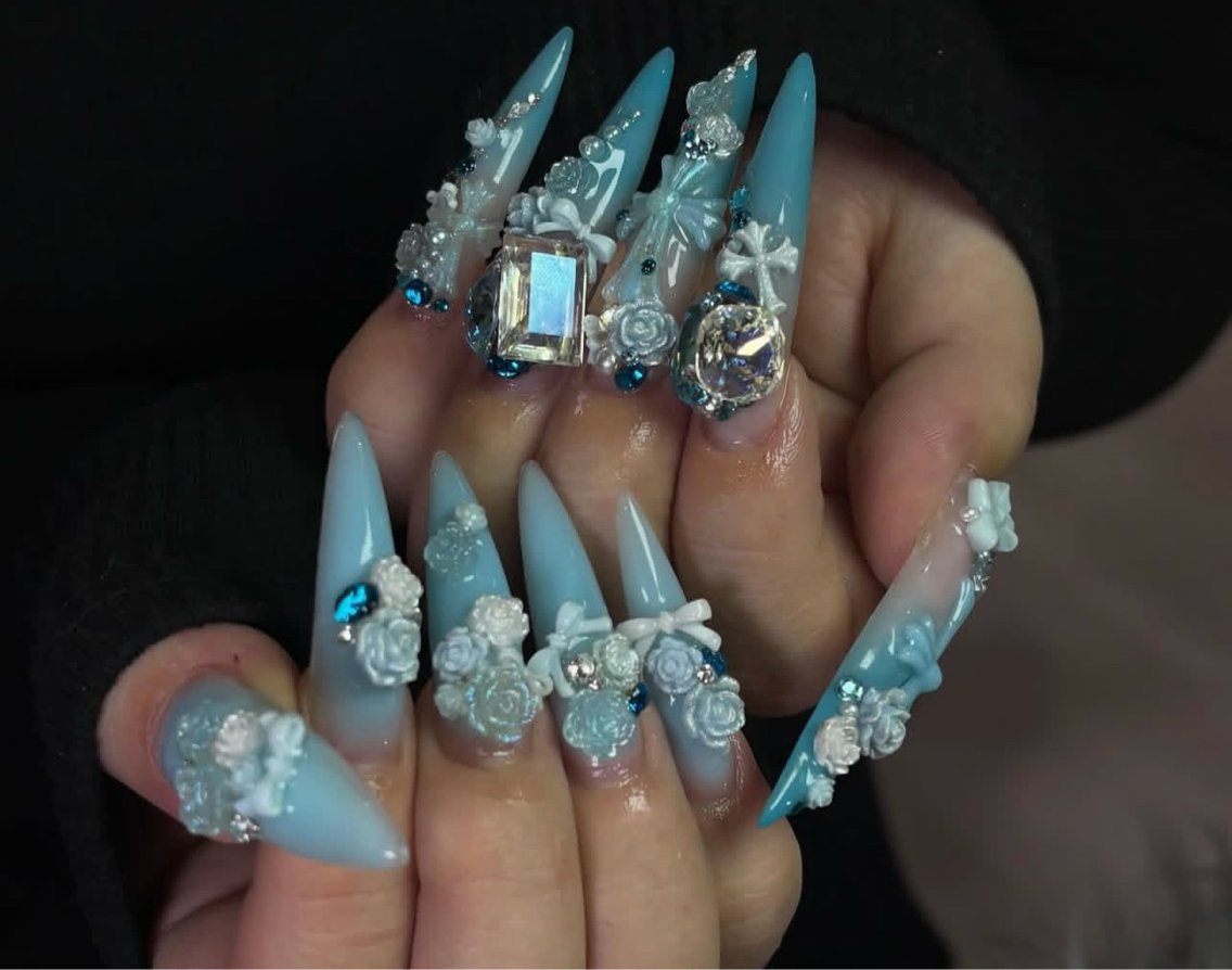 ネイル NiJi Nailsのネイルデザイン