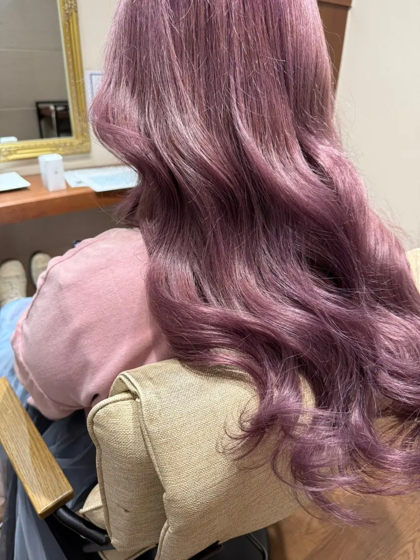 ロング カラー ピンクカラー ピンクパープル パープルカラー RINA .のヘアスタイル