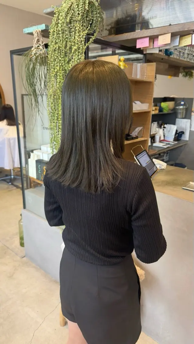 カラー グレージュ オリーブグレージュ オリーブグレー 亀田 幸美のヘアスタイル