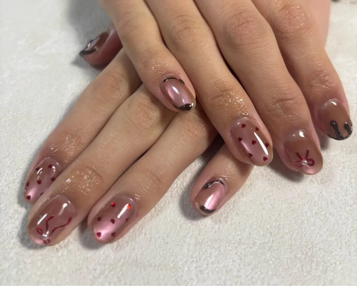 ネイル オーロラネイル フットネイル フレンチネイル ジェルネイル ハート kiki nail たまプラーザのネイルデザイン