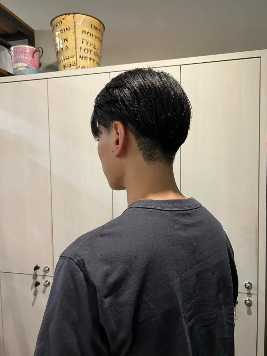 メンズ マッシュ 刈り上げ ワタナベ モカ🦢ダブルカラーのヘアスタイル