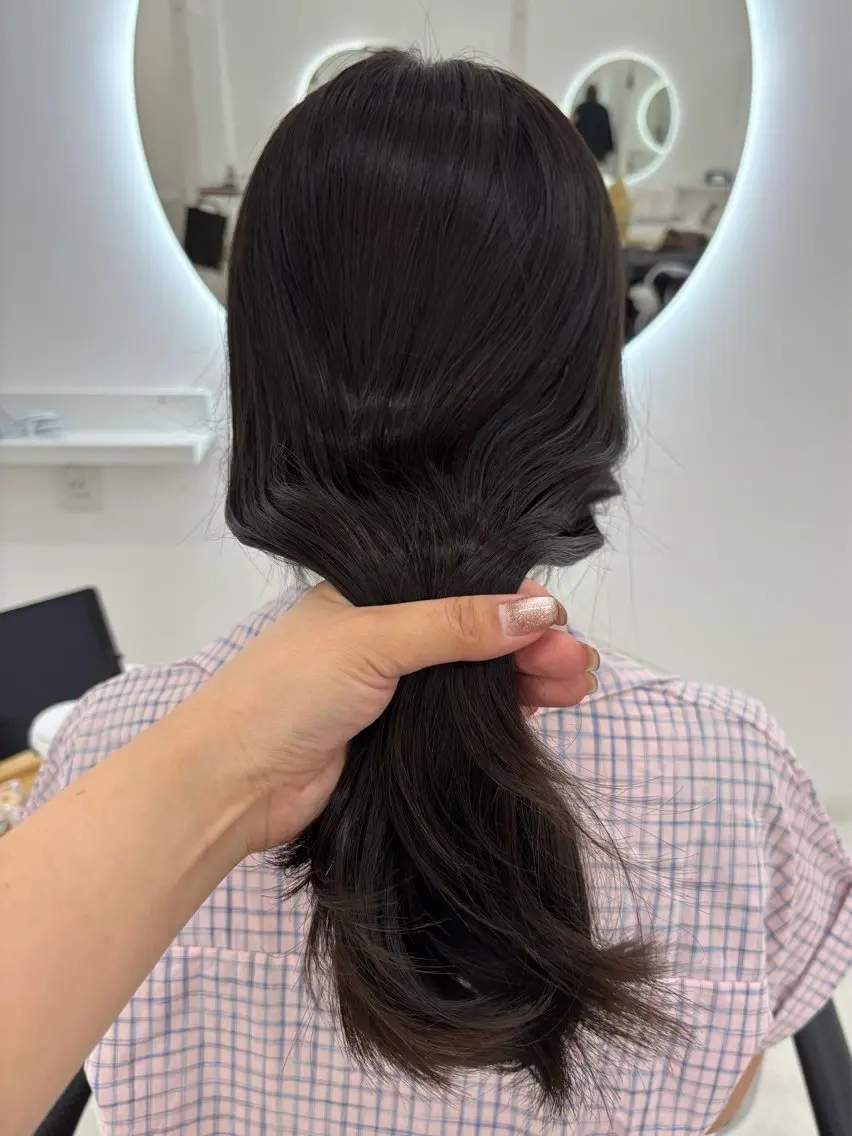 ロング カラー カット ヘアカラー トリートメント 【aini天王寺】 𝐚𝐢𝐫𝐢✂︎のヘアスタイル