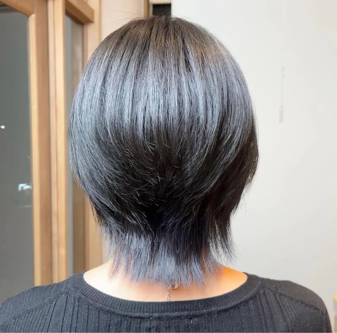 ショート カラー ブルーカラー ダークグレー Hair...DiA YUNAのヘアスタイル
