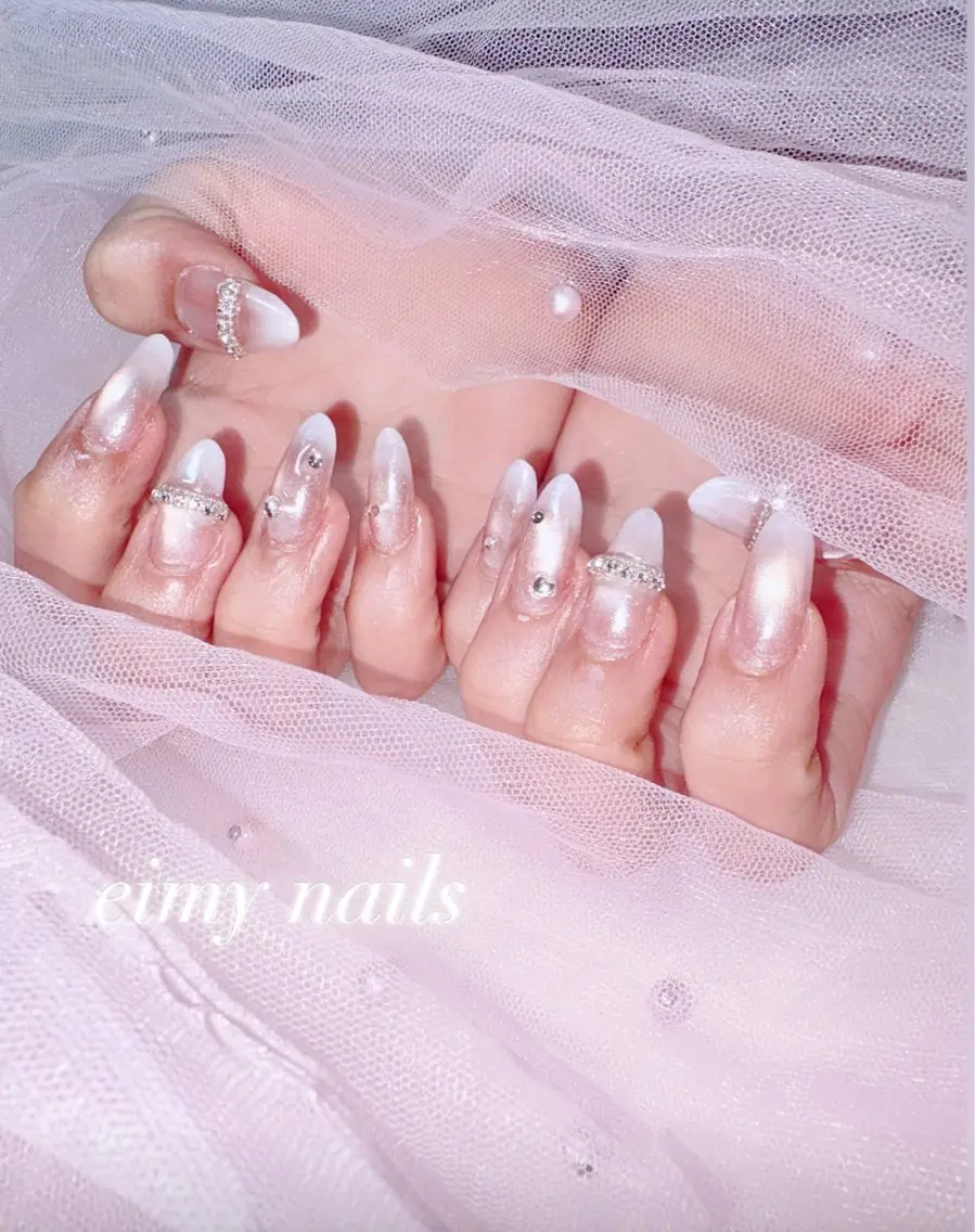 ネイル グラデーション ロングネイル マグネットネイル ストーンネイル ハンドネイル eimy nails♡のネイルデザイン
