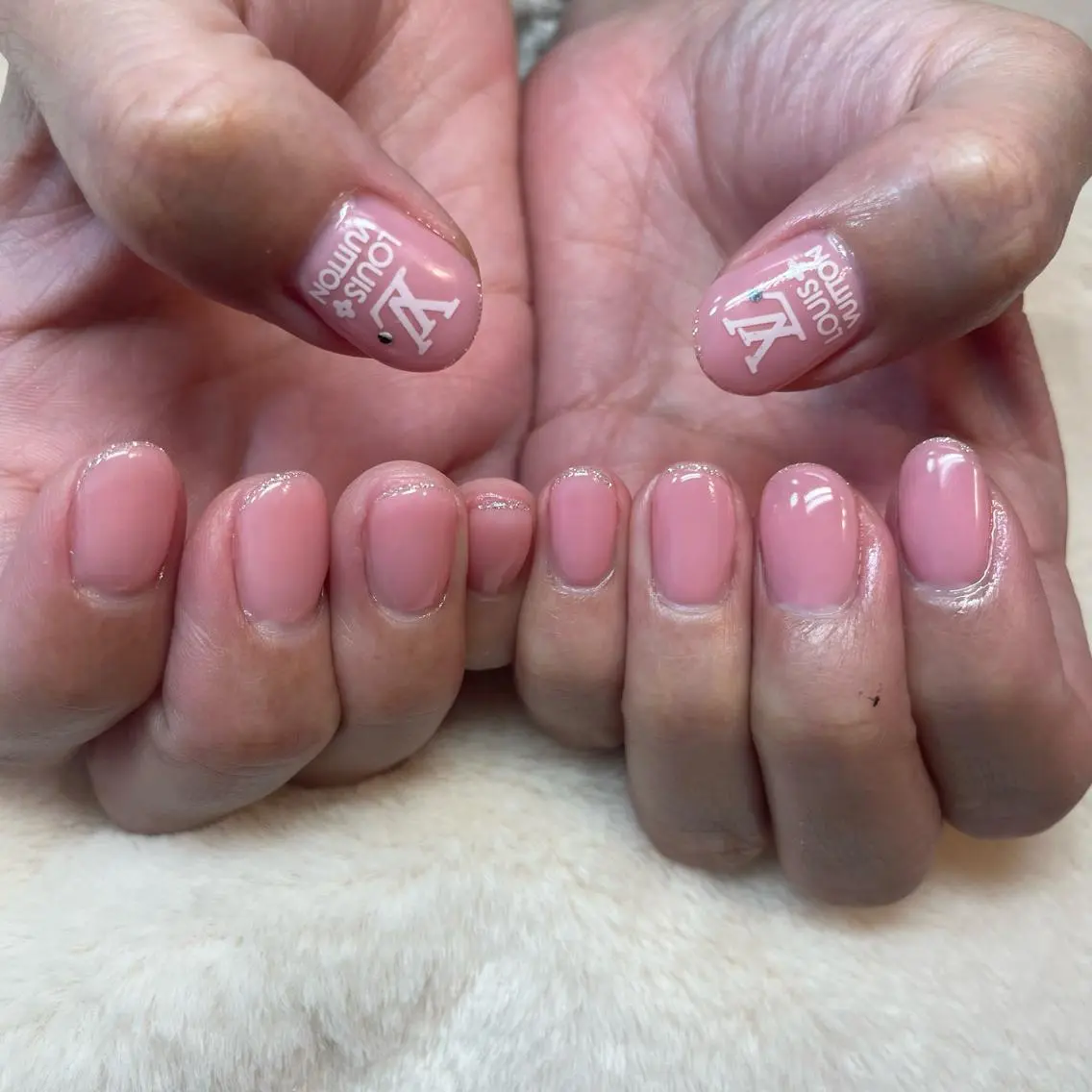 ネイル es nailのネイルデザイン