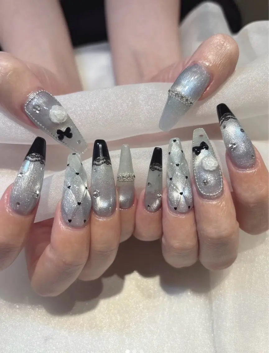ネイル フレンチネイル ジェルネイル 韓国ネイル マグネットネイル 持ち込み ハンドネイル Mimi nail _Royalのネイルデザイン