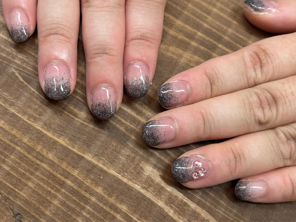 ネイル グラデーション ラメ(グリッター) ラメグラデーション nailstudio ely_mayumiのネイルデザイン