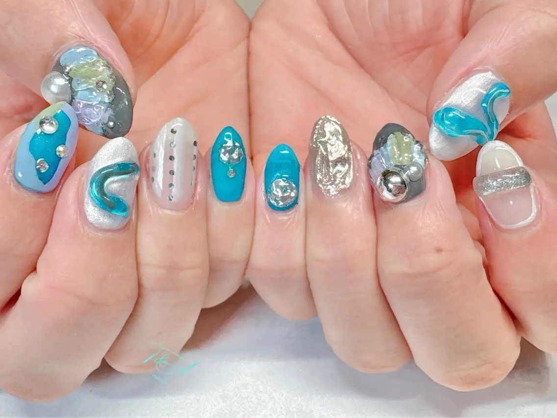 ネイル ジェルネイル 水色 ニュアンスネイル スカルプネイル T&A nailのネイルデザイン
