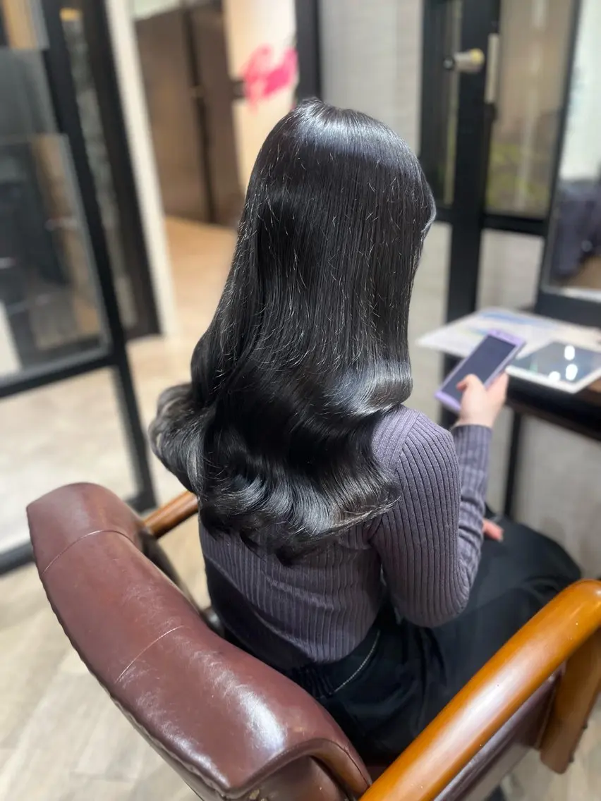 ロング カラー アッシュ ブルーカラー ブルーアッシュ 🫧ぷる艶カラー🫧 Yuubi🦩のヘアスタイル