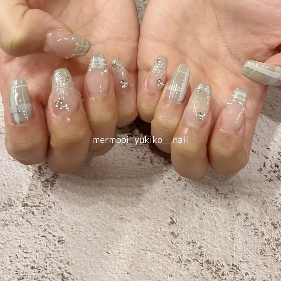 ネイル ジェルネイル 韓国ネイル マグネットネイル ニュアンスネイル パラジェル mermooi nailのネイルデザイン