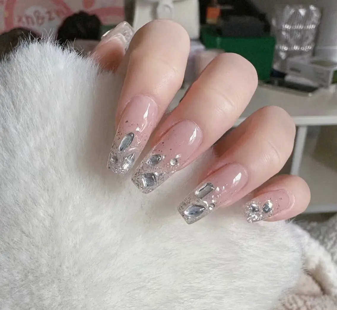 ネイル ハンドネイル エリ🫧 nail池袋東口のネイルデザイン