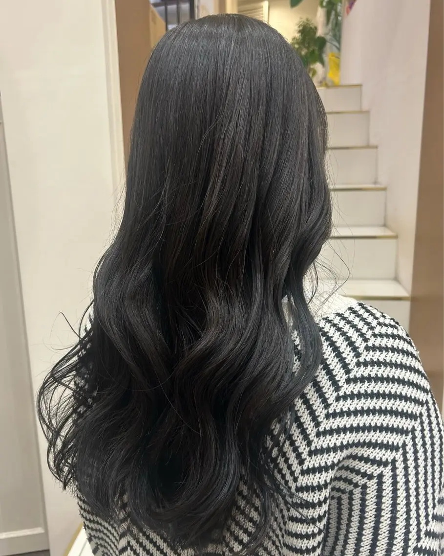 ロング アッシュ アッシュグレー ♡ REISAのヘアスタイル