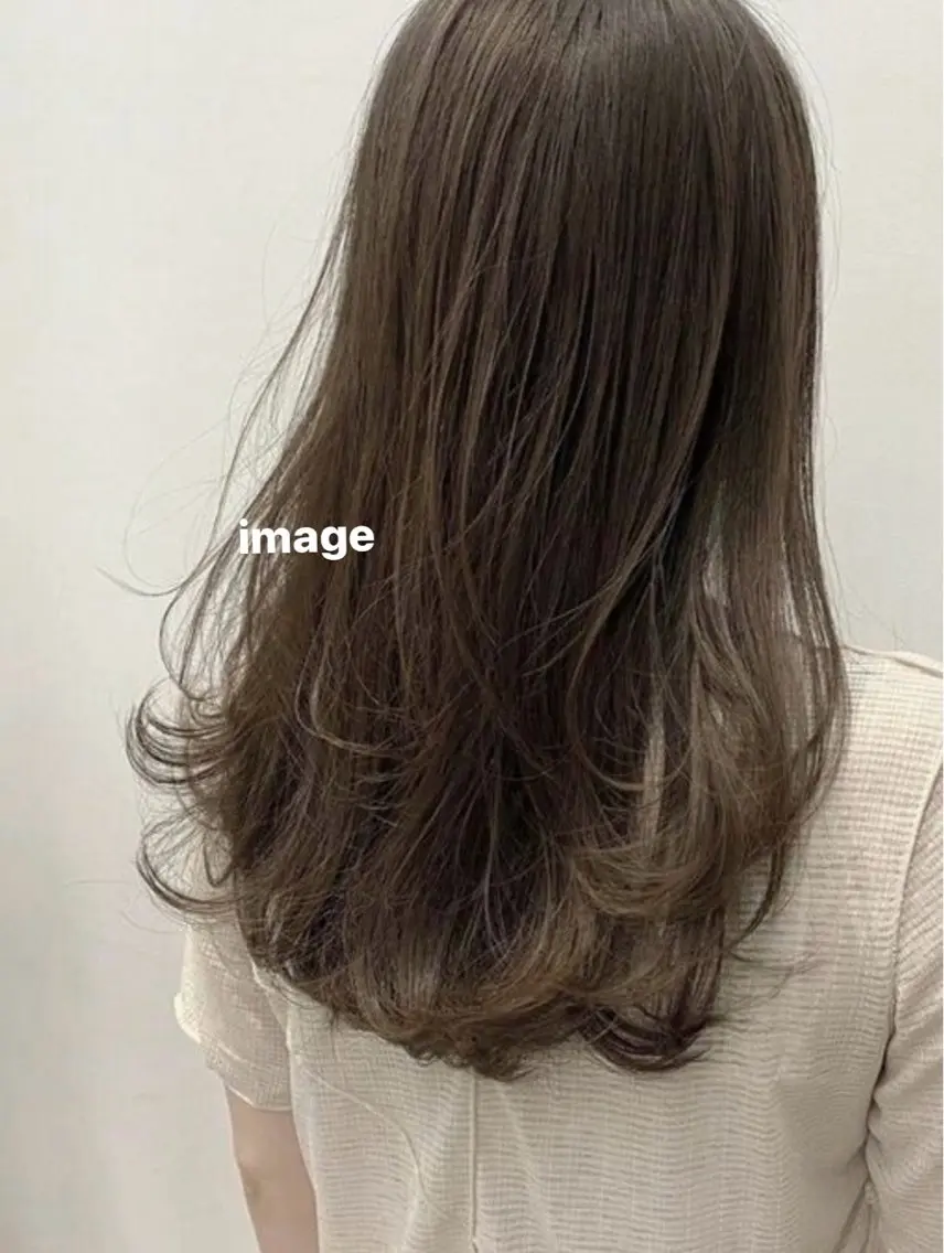 ミディアム 髪質改善ストレート Airi🪽🫧のヘアスタイル