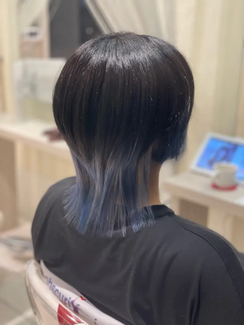 ミディアム カラー インナーカラー 髪質改善 ウルフカット 🎨 SHIORI🥀のヘアスタイル