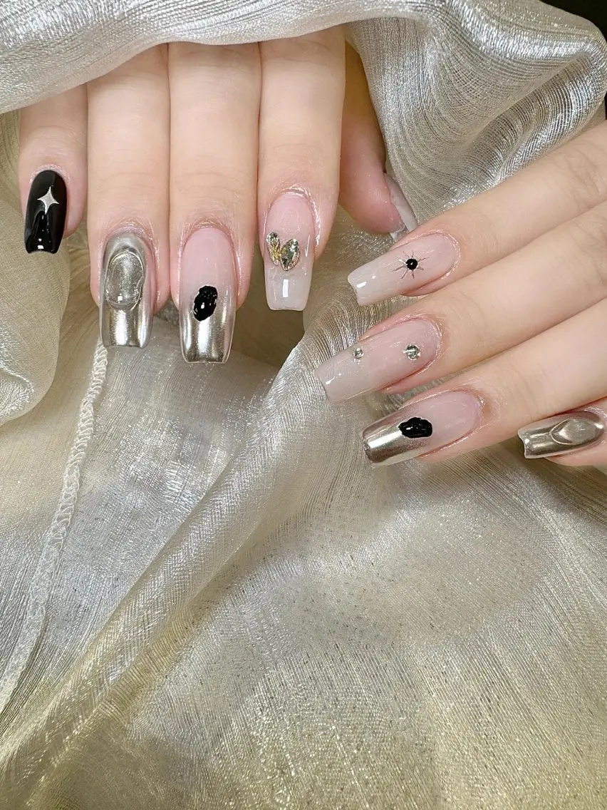 ネイル 里奈 Nailのネイルデザイン