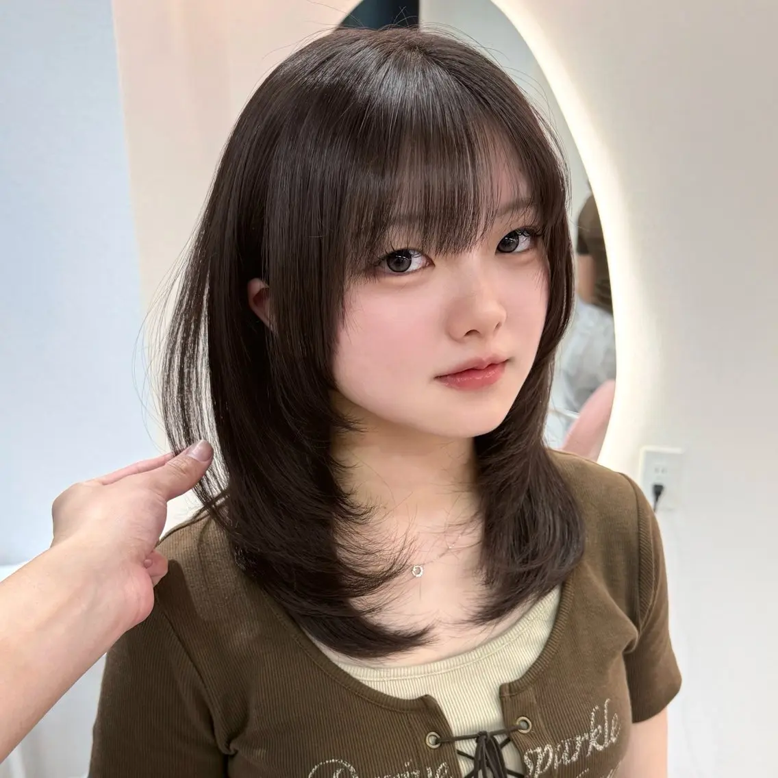ミディアム カット ヘアカラー 縮毛矯正 鍋田/ 渋谷/ 縮毛矯正／レイヤーのヘアスタイル