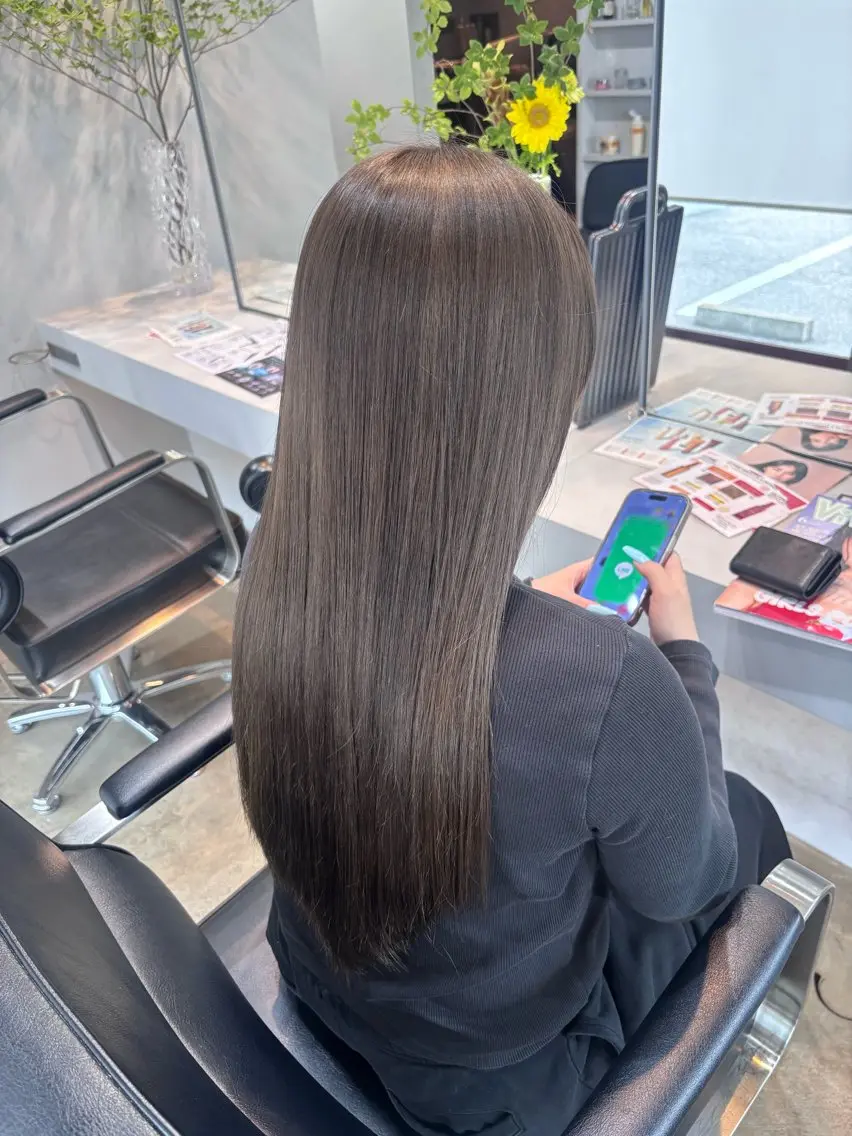 ロング カラー グレージュ カット ヘアカラー トリートメント ྀི akane   ྀིのヘアスタイル