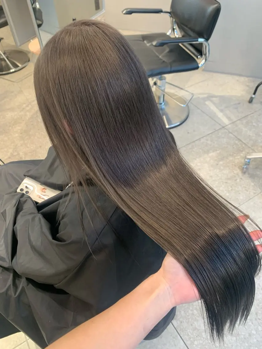カラー ヘアカラー トリートメント PELE ハイトーン 児玉 大翔のヘアスタイル
