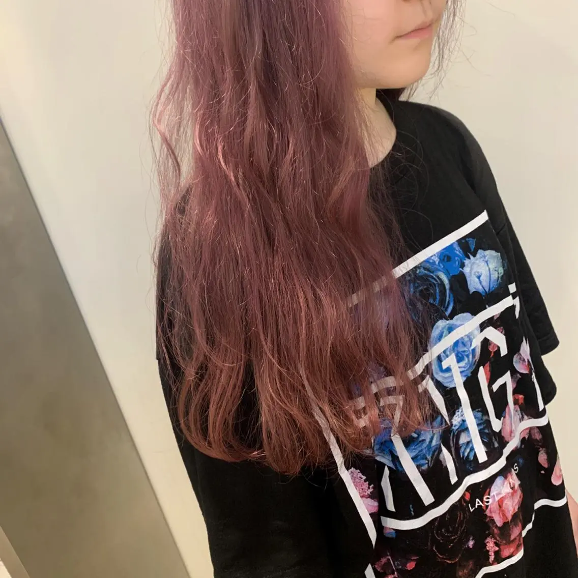 カラー 天野 利咲のヘアスタイル