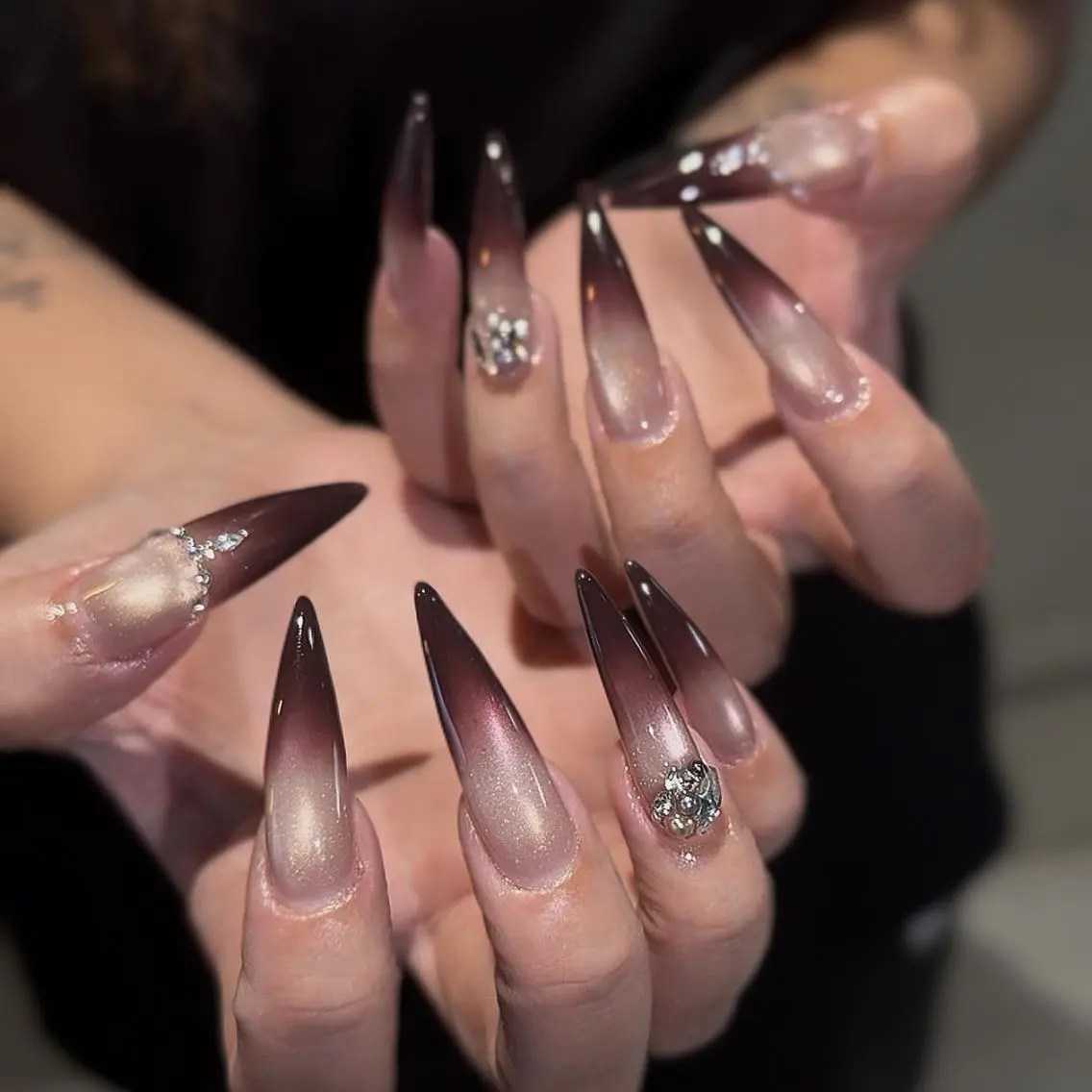 ロング ハンドネイル 🦋Nail Amo🦋のネイルデザイン