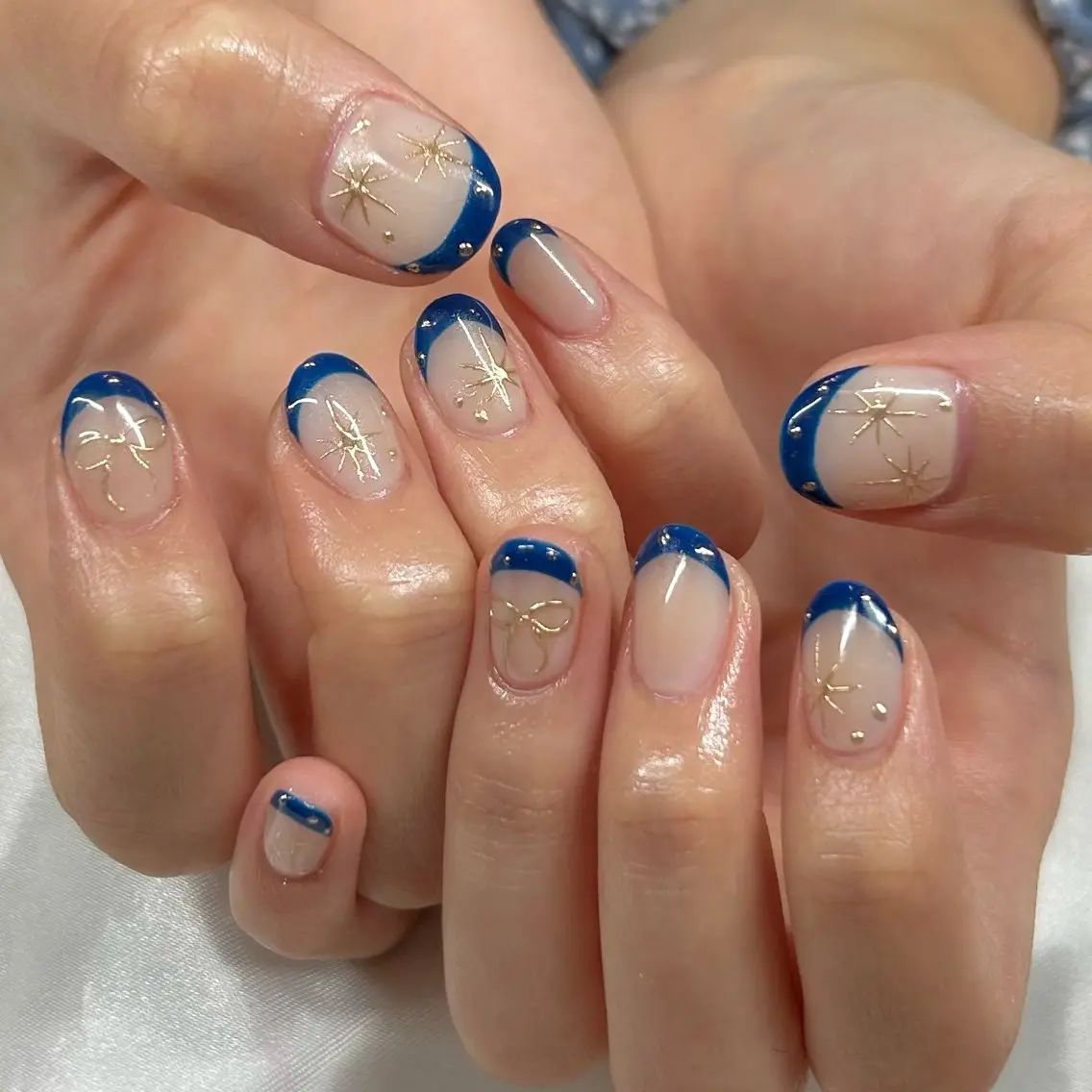 ネイル フレンチネイル ミラーネイル shine'an fuka🌿🫧のネイルデザイン