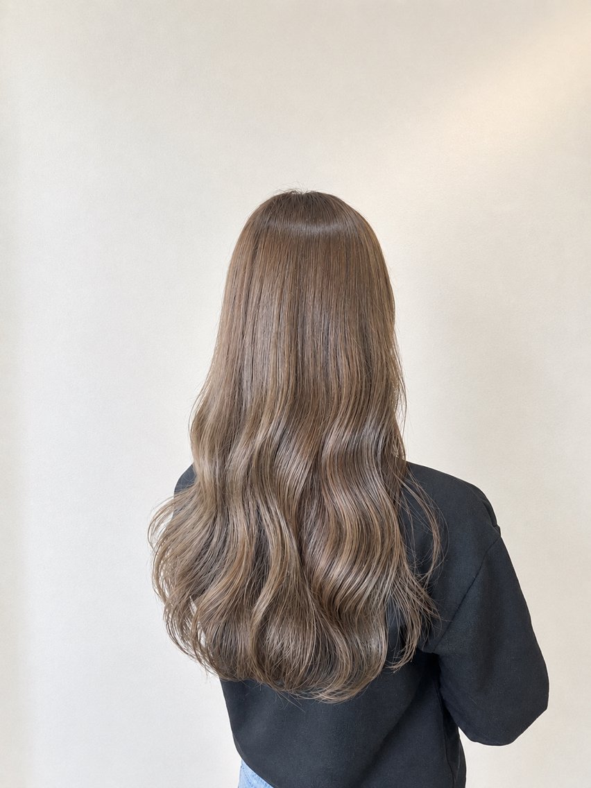ロング カラー ベージュカラー 透明感カラー グレージュ カット ヘアカラー トリートメント 林 すずかのヘアスタイル