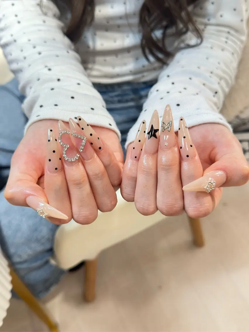 ネイル ハンドネイル ハンドケア 🦋Yumi Nail🦋Momoのネイルデザイン