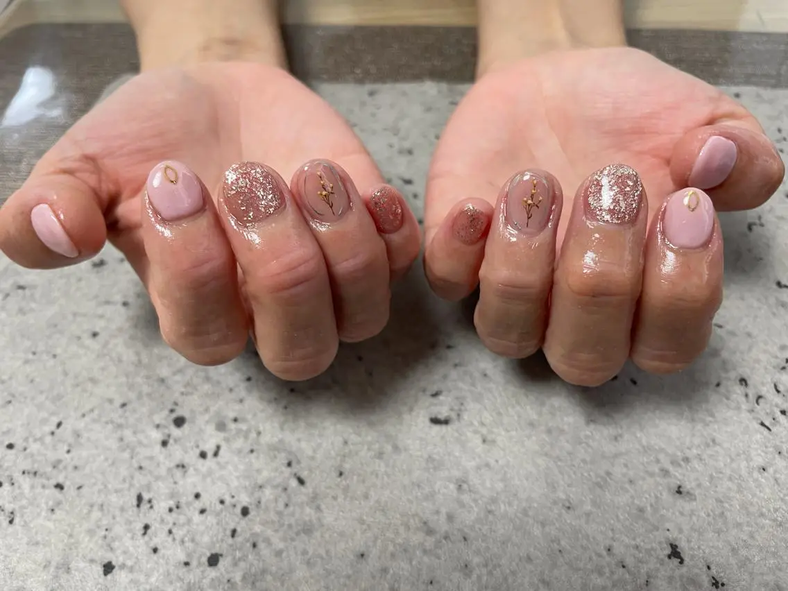 ネイル ハンドネイル mogunail &blowのネイルデザイン