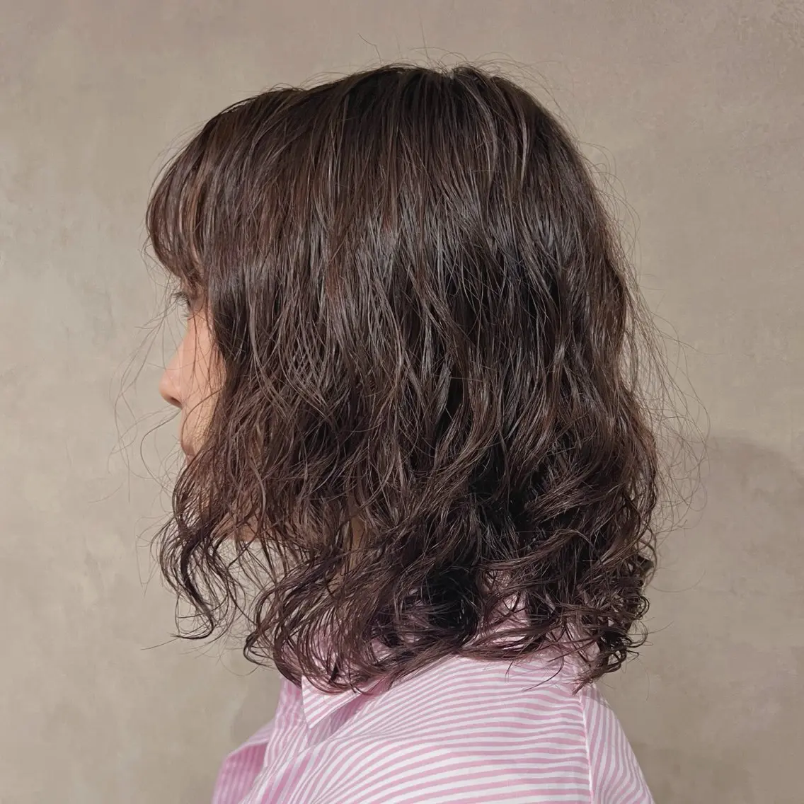 ミディアム ミディアムパーマ トリートメント ヘアカラー 鶴ヶ峰／透明感カラー 🌿ナンバアオイ🌿のヘアスタイル