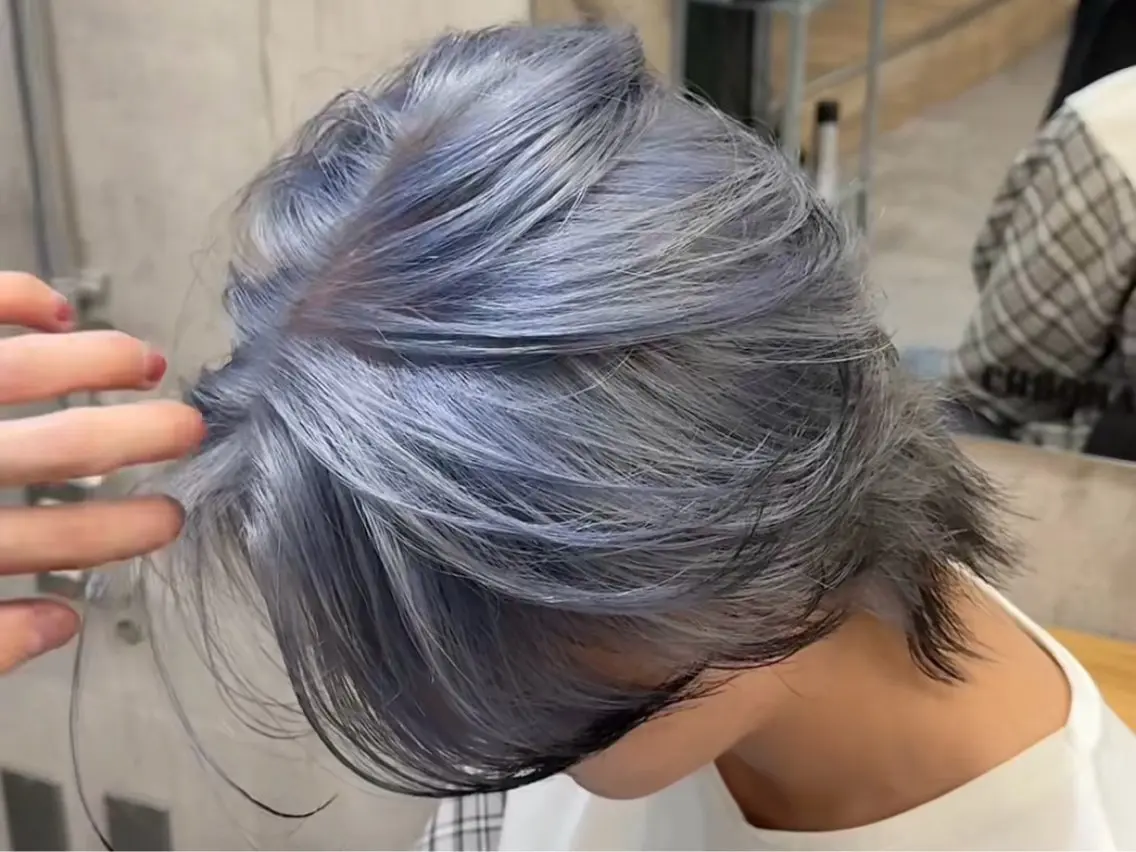 ショート カラー メンズ 河野 大輝のヘアスタイル
