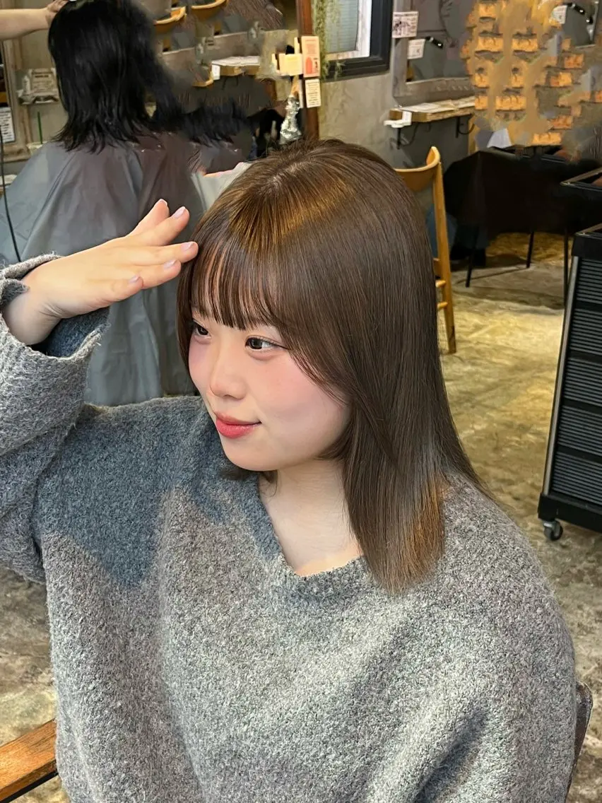 ミディアム カラー ヘアカラー 喜友名 ウララのヘアスタイル