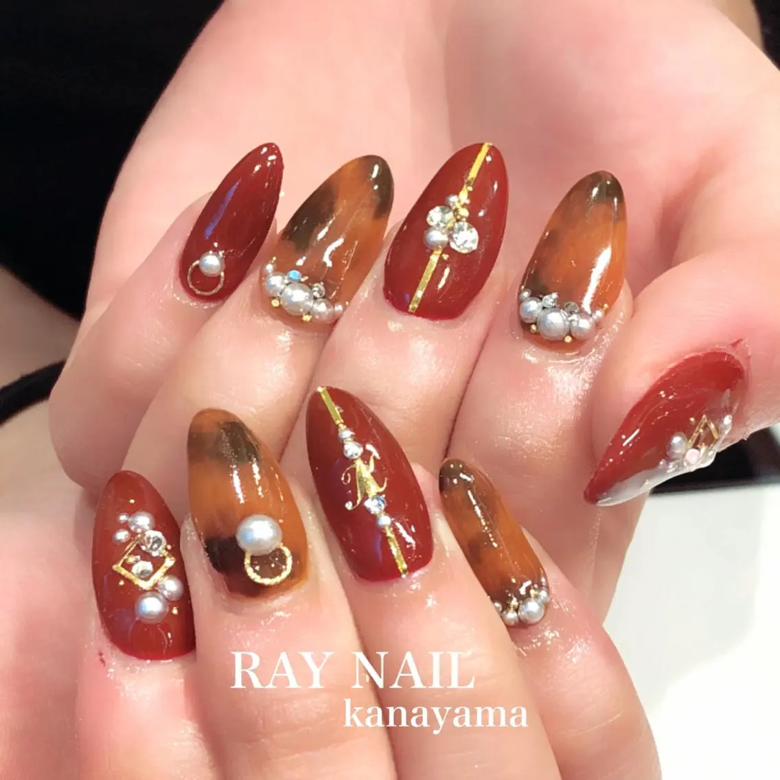 ネイル べっ甲ネイル ハンドネイル Arowa 伊田のネイルデザイン